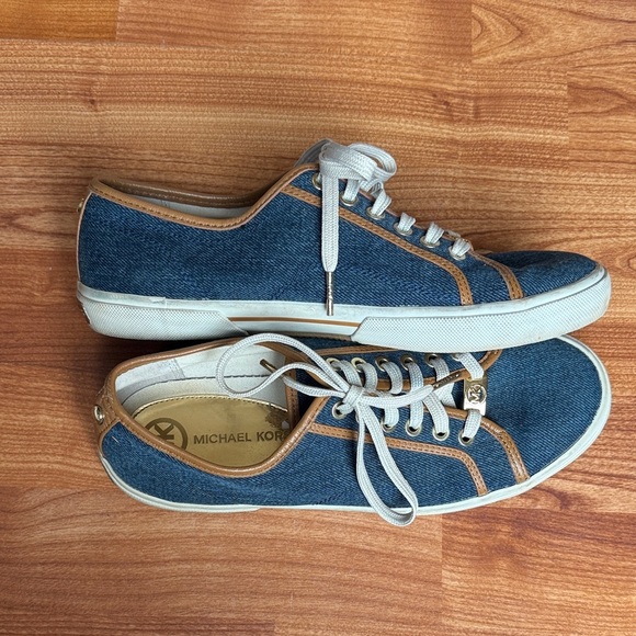 Michael Kors Blue and Brown Denim Lace-Up Sneakers Designer Logo Women's 9M 9 - Picture 3 of 6